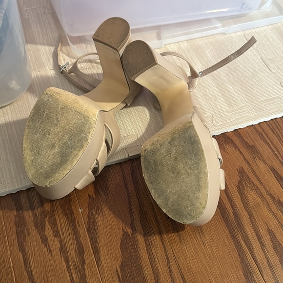 Cushionaire platform neude open toe heels - Picture 5 of 5